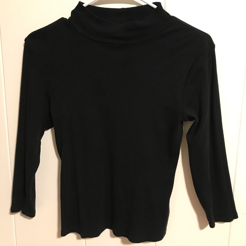 Black half sleeve top